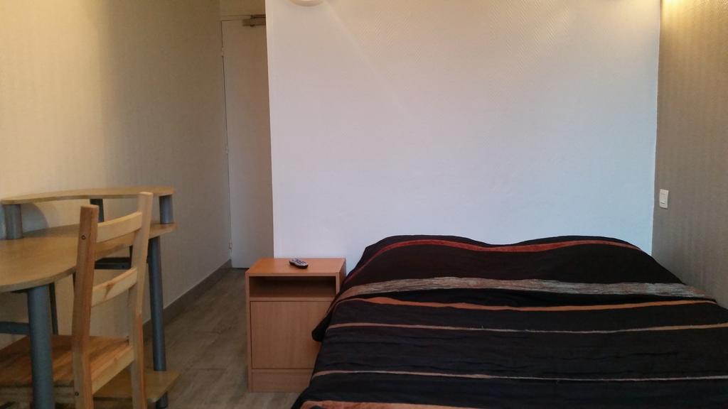Hotel D'Alsace Villeurbanne Oda fotoğraf