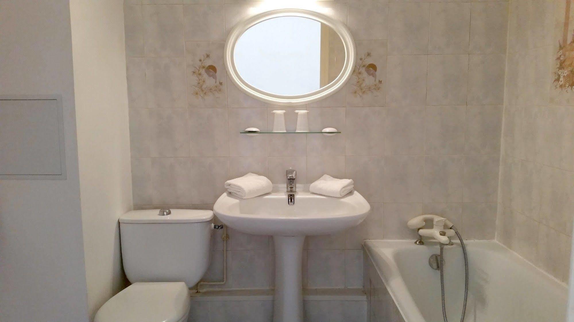 Hotel D'Alsace Villeurbanne Dış mekan fotoğraf